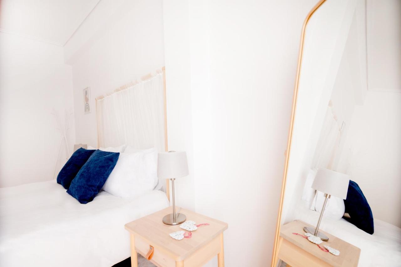 In The Shadow Of Acropolis - Spacious & Lovely Apt 아테네 외부 사진